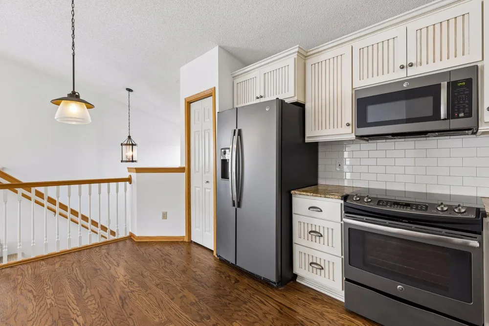 9765 Zinnia Lane Maple Grove, MN 55369