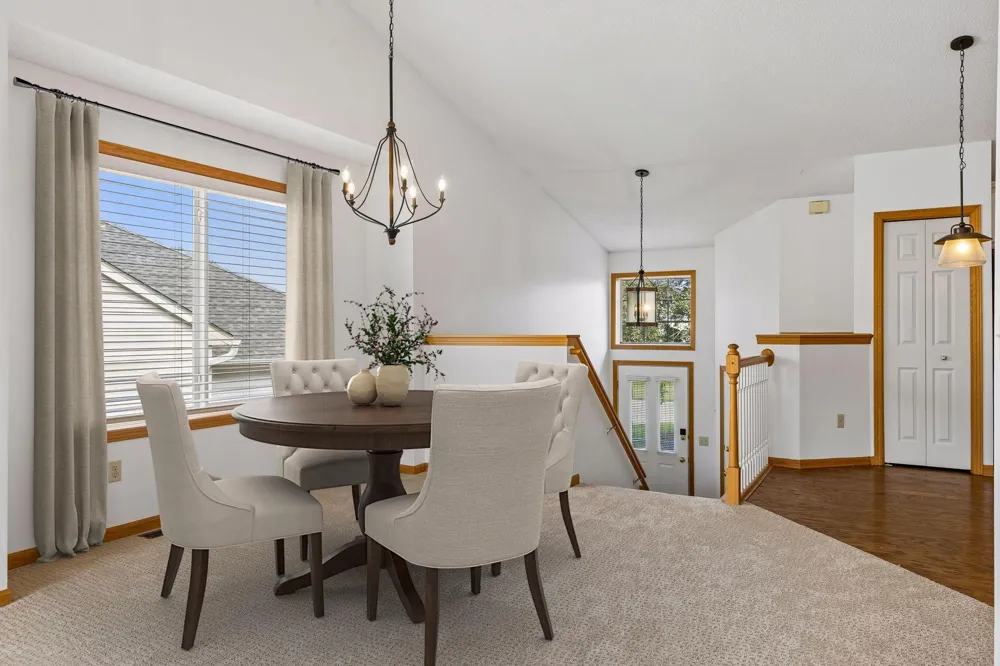 9765 Zinnia Lane Maple Grove, MN 55369