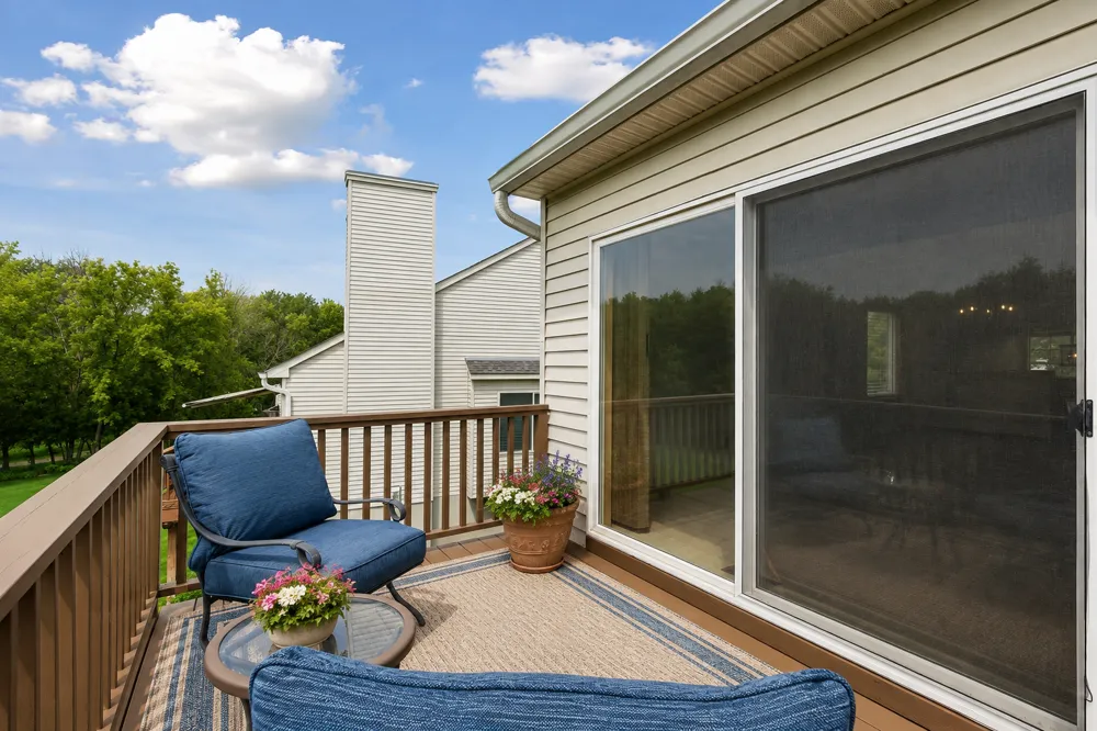 9765 Zinnia Lane Maple Grove, MN 55369