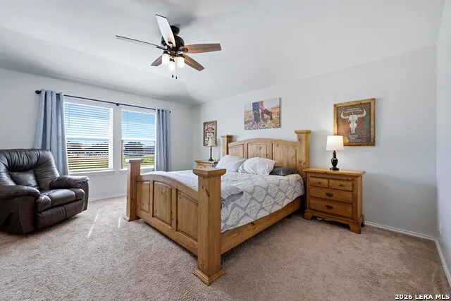 249 Middle Green Loop Floresville, TX 78114