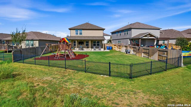 249 Middle Green Loop Floresville, TX 78114