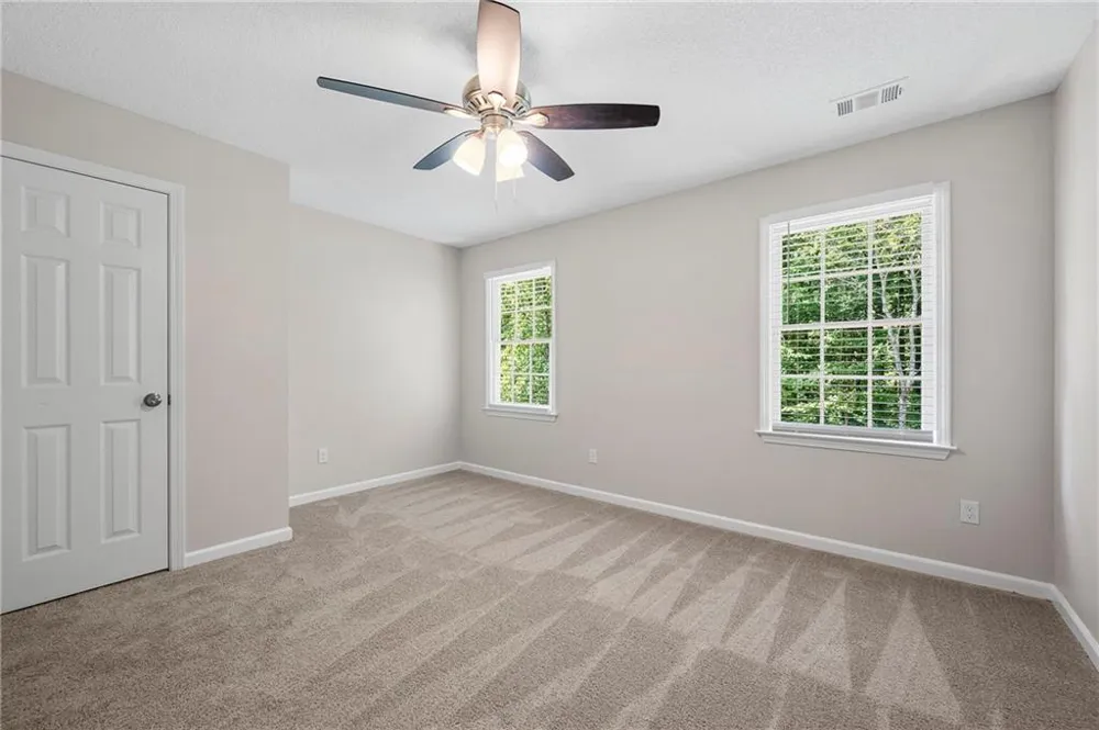 5723 Garden Walk Flowery Branch, GA 30542