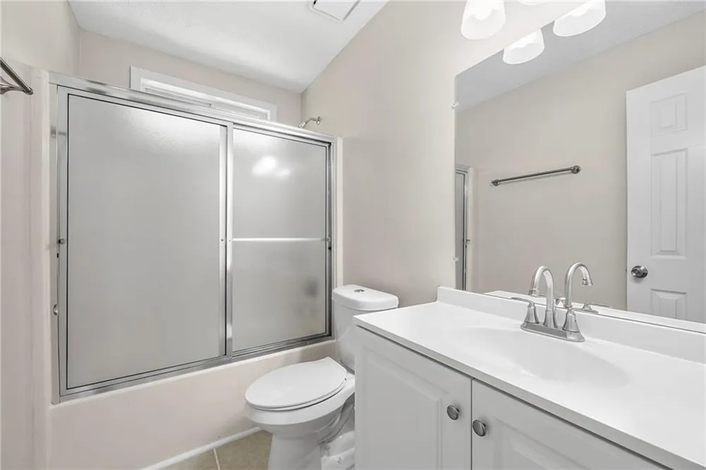 5723 Garden Walk Flowery Branch, GA 30542