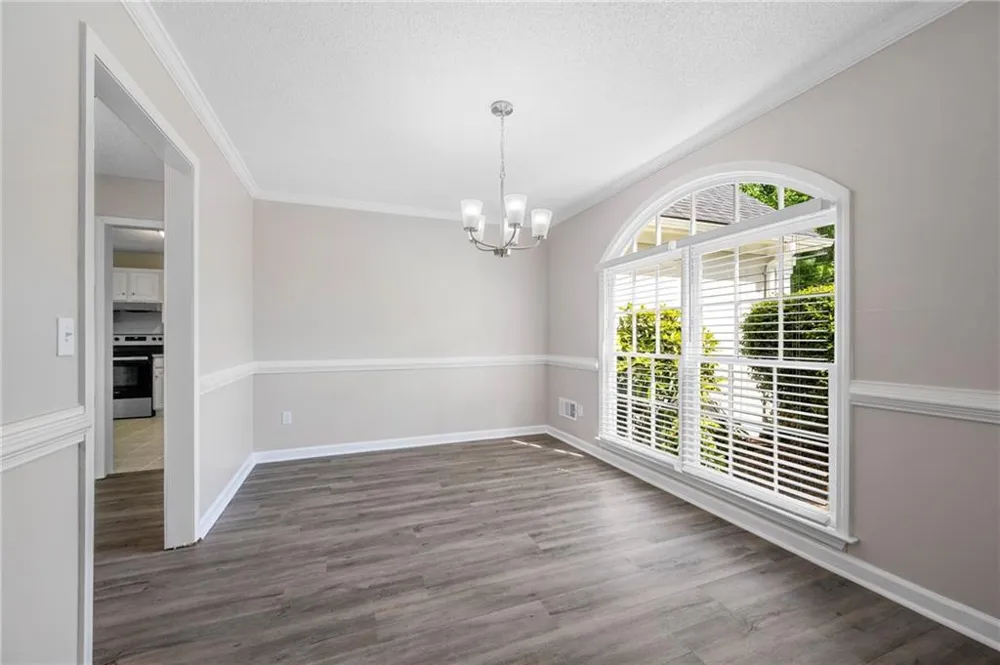 5723 Garden Walk Flowery Branch, GA 30542