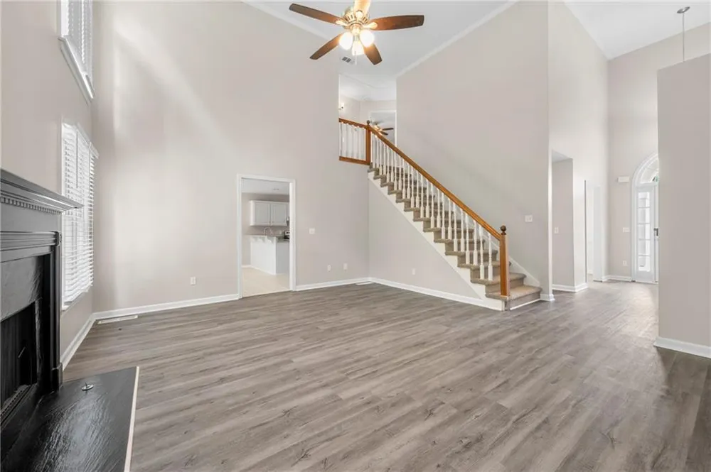 5723 Garden Walk Flowery Branch, GA 30542