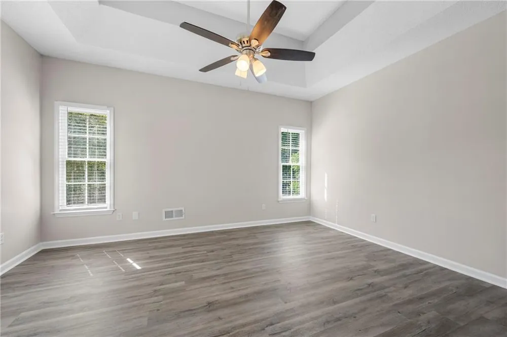 5723 Garden Walk Flowery Branch, GA 30542