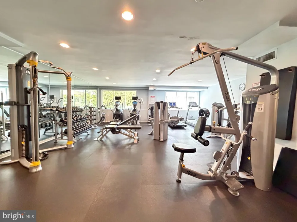 4977 BATTERY LANE #1-921 Bethesda, MD 20814