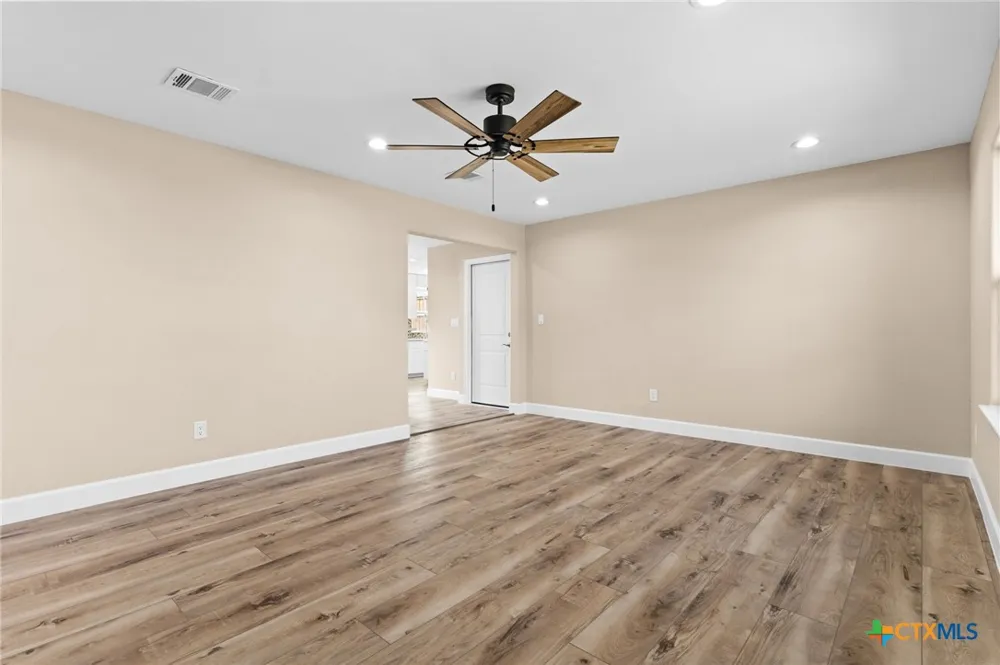 209 W Victory Avenue Temple, TX 76501