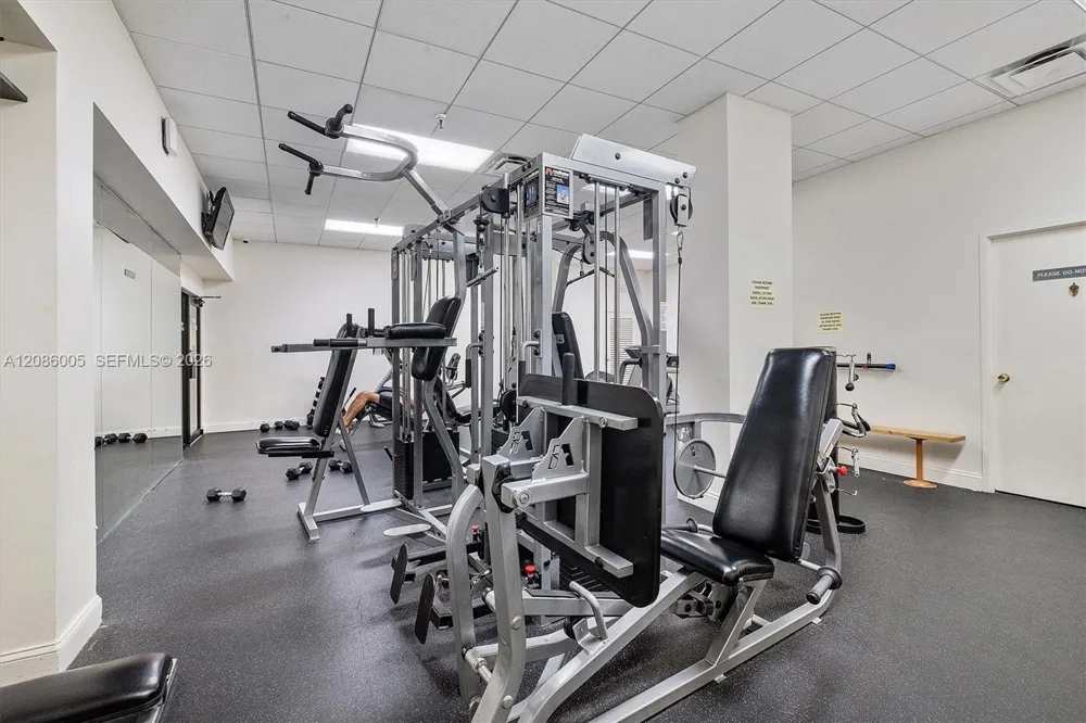 290 174th St #2104 Sunny Isles Beach, FL 33160