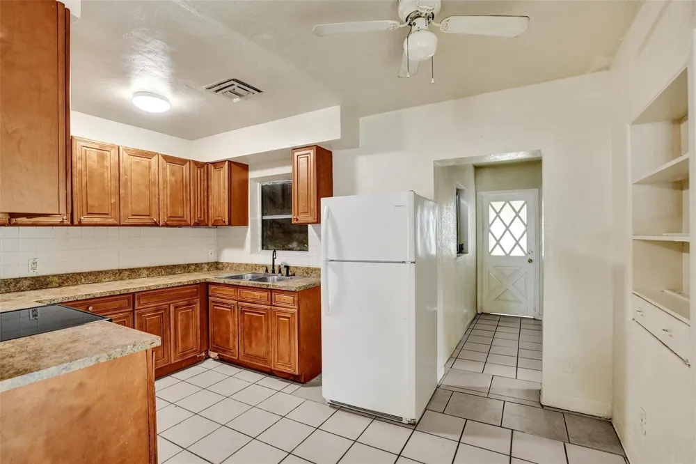 1318 NW 11TH PLACE Fort Lauderdale, FL 33311