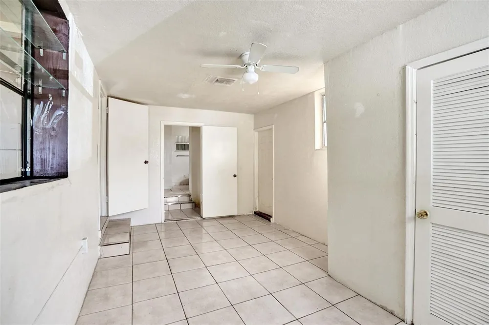1318 NW 11TH PLACE Fort Lauderdale, FL 33311