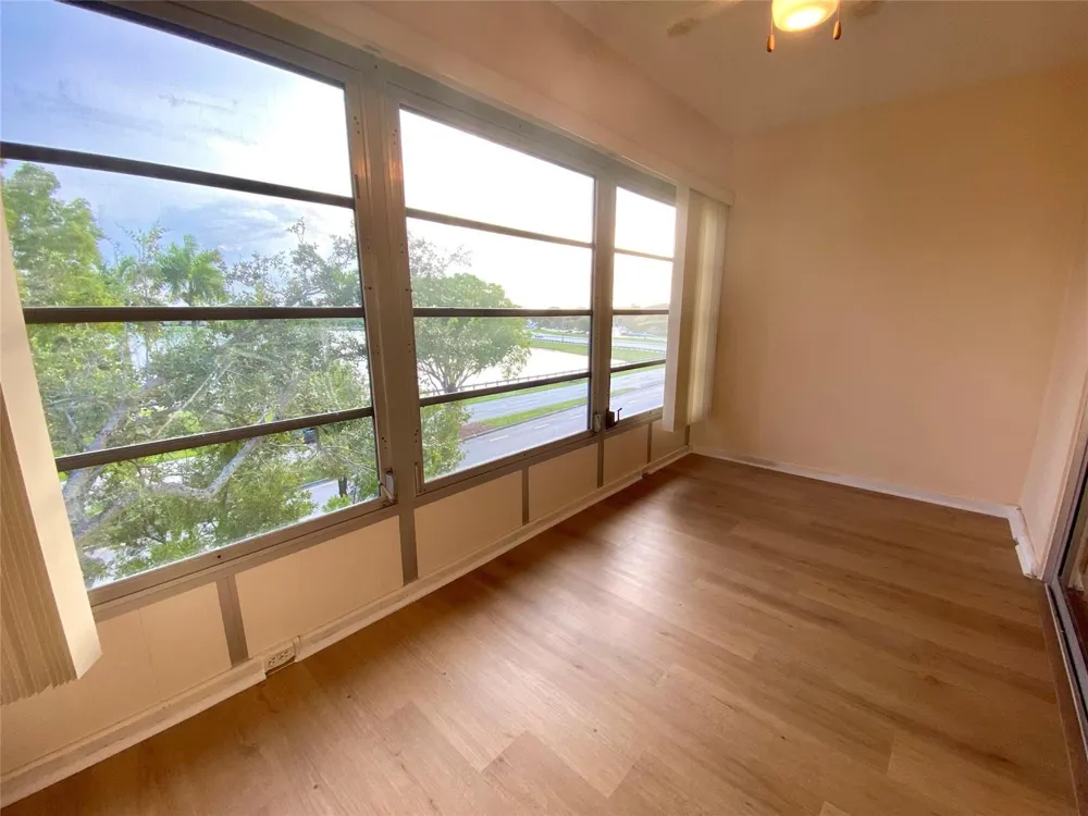 1000 SW 128TH TERRACE #411V Pembroke Pines, FL 33027