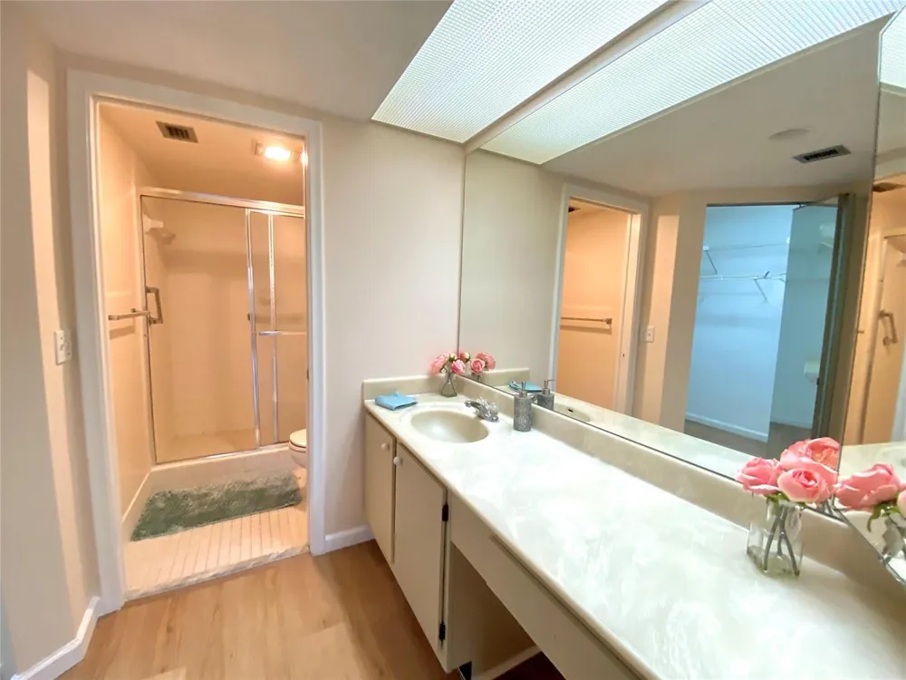 1000 SW 128TH TERRACE #411V Pembroke Pines, FL 33027