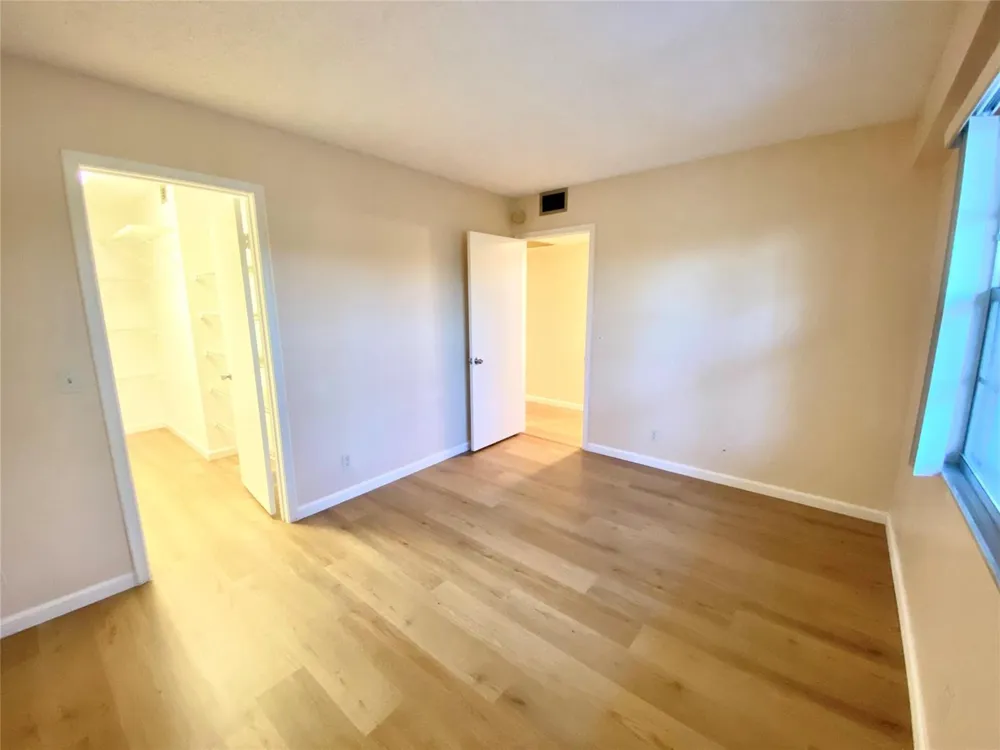 1000 SW 128TH TERRACE #411V Pembroke Pines, FL 33027