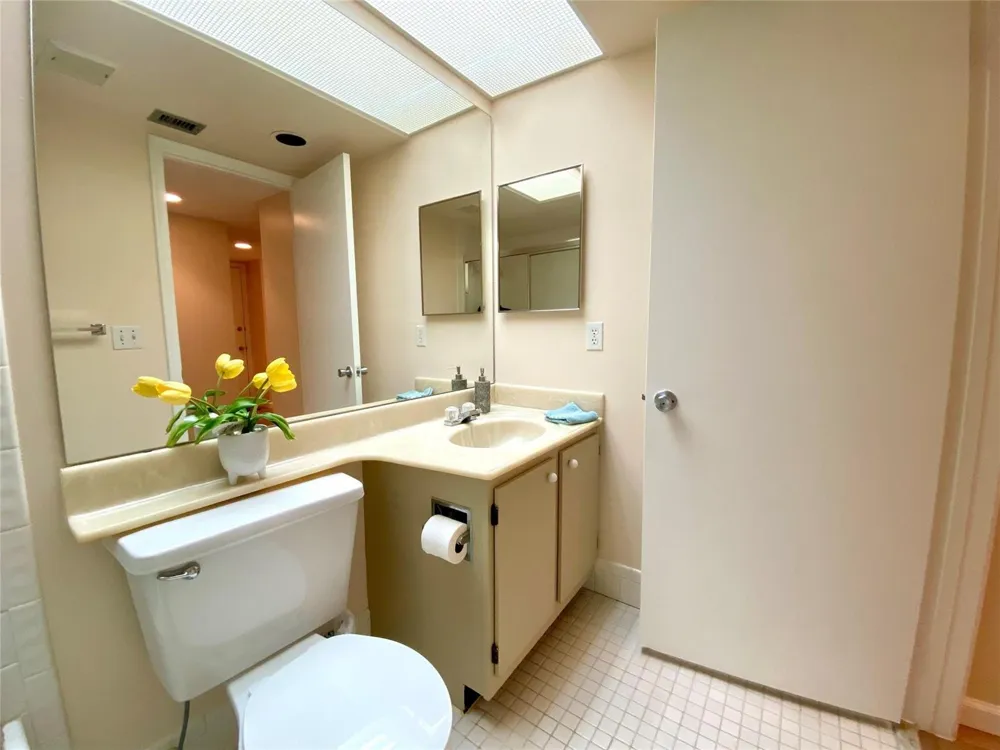 1000 SW 128TH TERRACE #411V Pembroke Pines, FL 33027