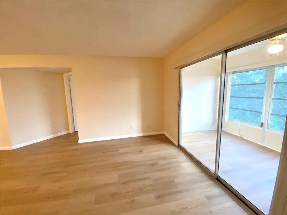 1000 SW 128TH TERRACE #411V Pembroke Pines, FL 33027