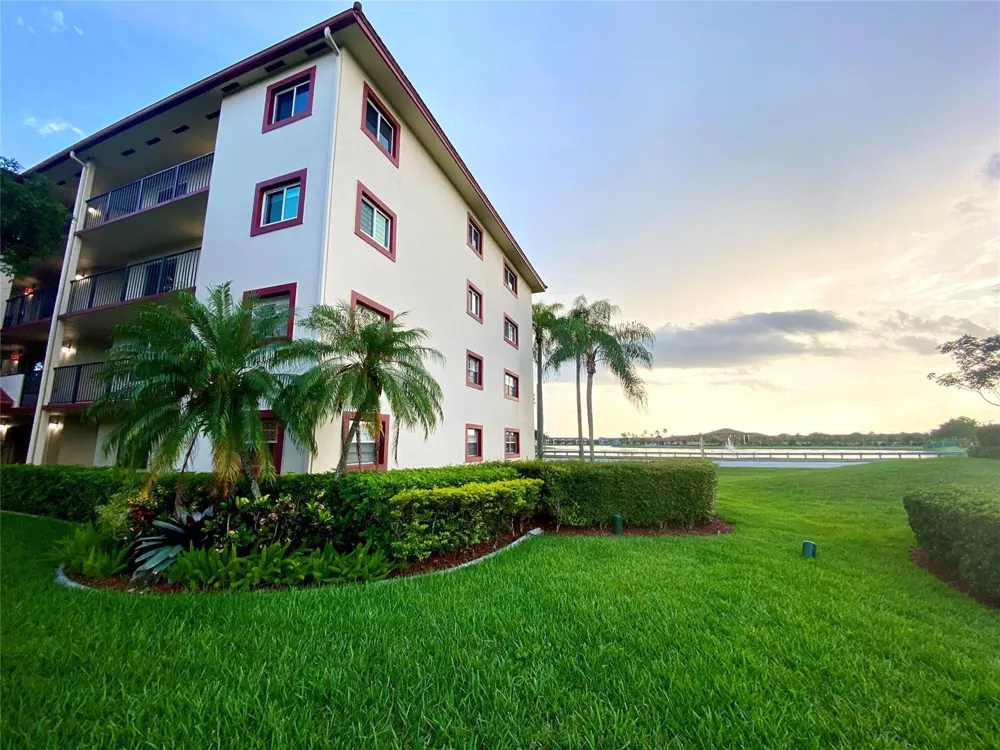1000 SW 128TH TERRACE #411V Pembroke Pines, FL 33027