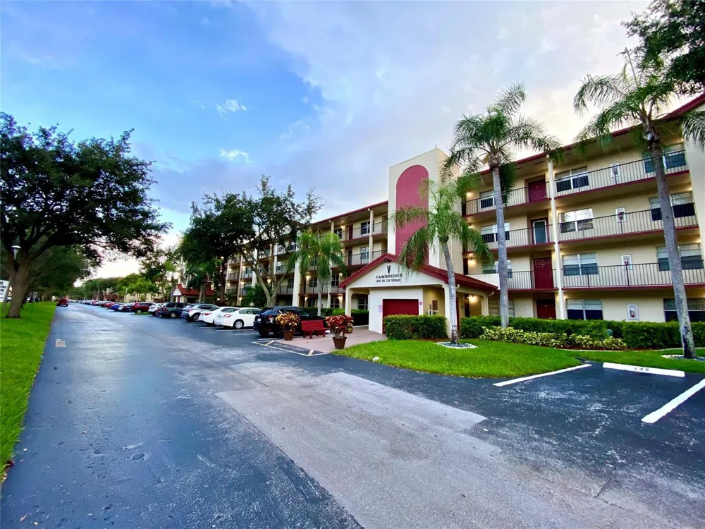 1000 SW 128TH TERRACE #411V Pembroke Pines, FL 33027