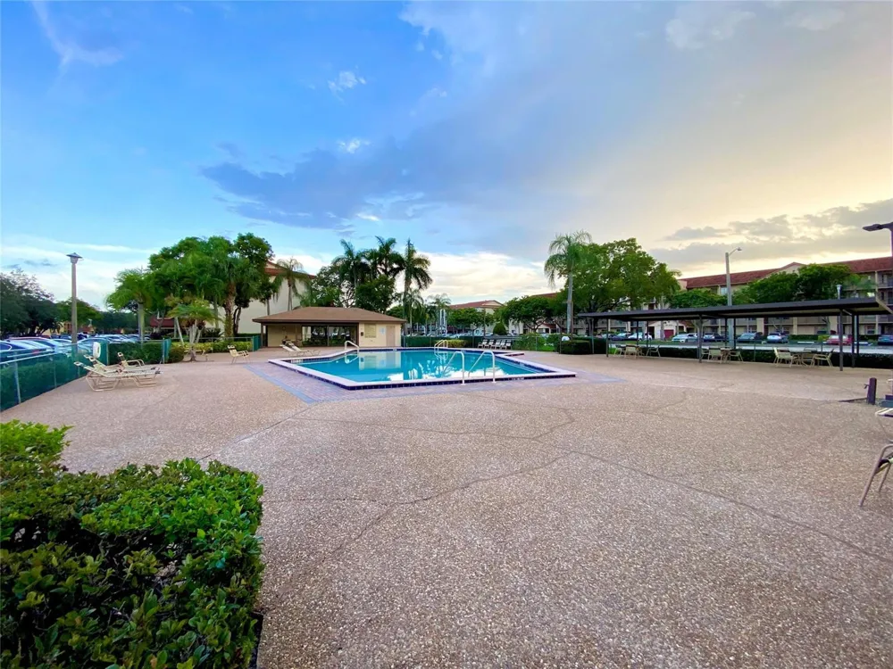 1000 SW 128TH TERRACE #411V Pembroke Pines, FL 33027