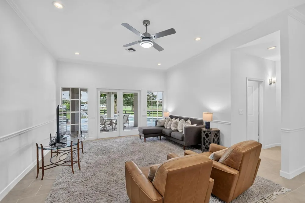876 Cindy Cir Lane Wellington, FL 33414