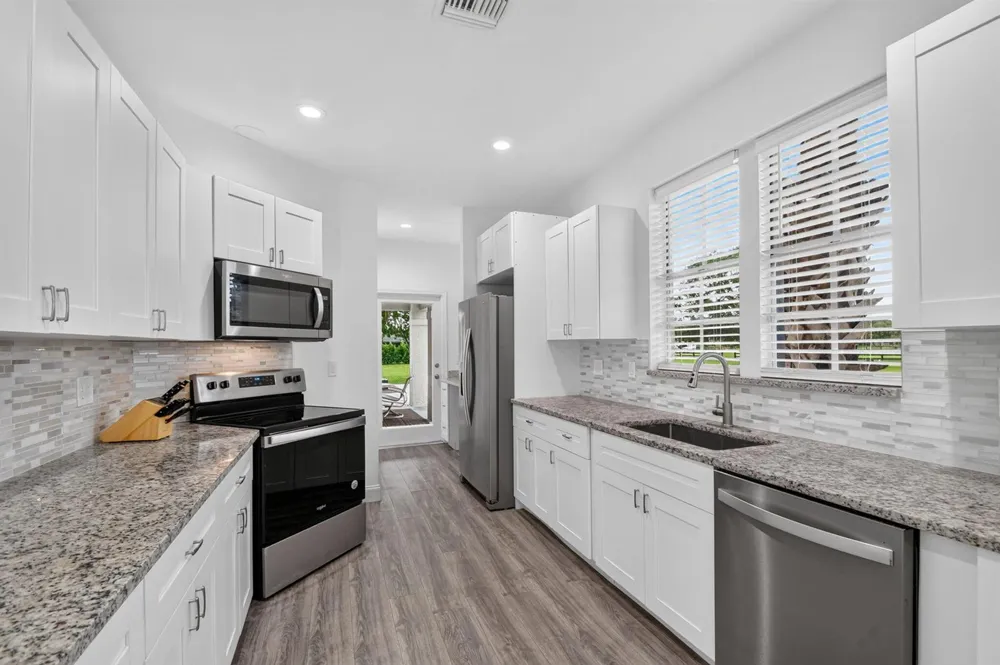 876 Cindy Cir Lane Wellington, FL 33414