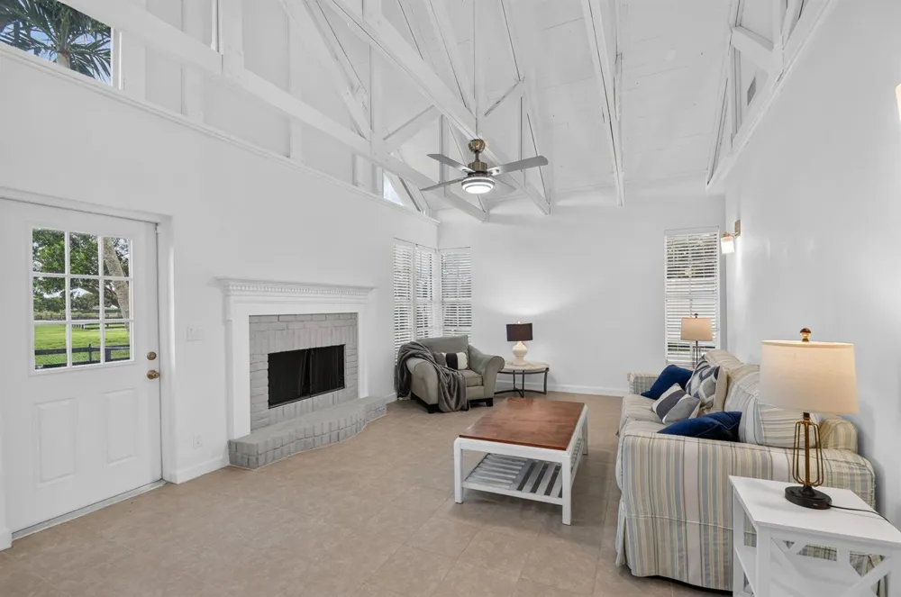 876 Cindy Cir Lane Wellington, FL 33414