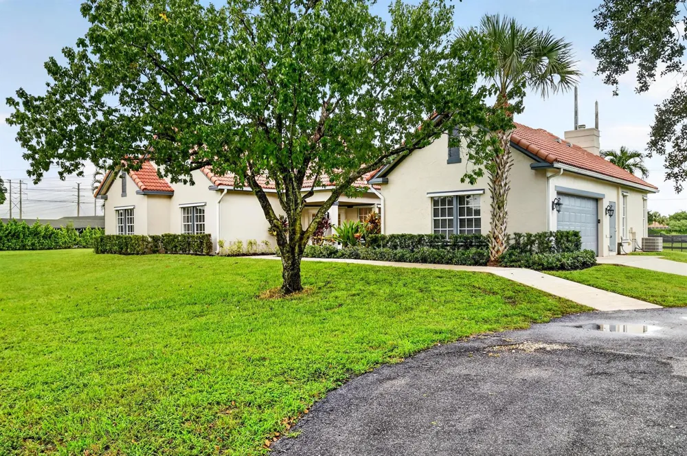 876 Cindy Cir Lane Wellington, FL 33414