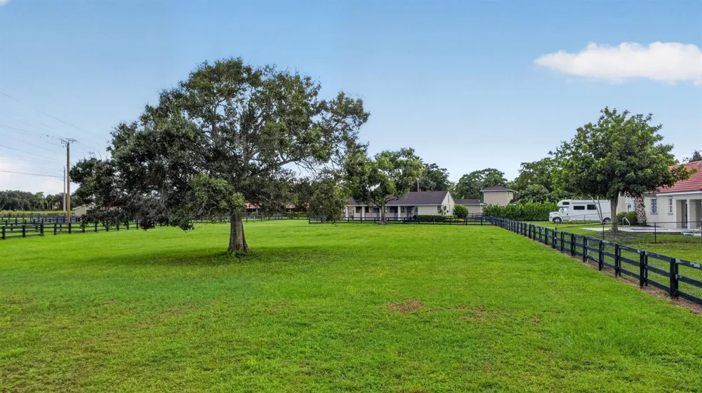 876 Cindy Cir Lane Wellington, FL 33414