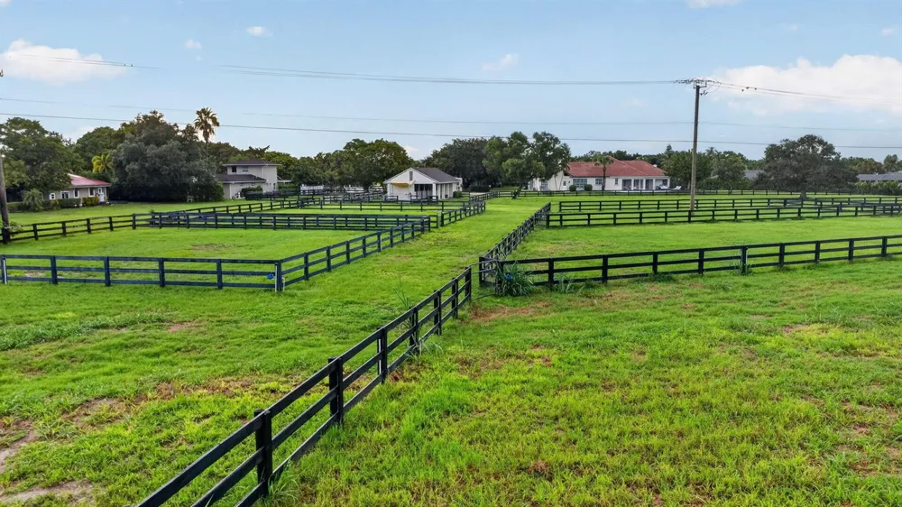 876 Cindy Cir Lane Wellington, FL 33414
