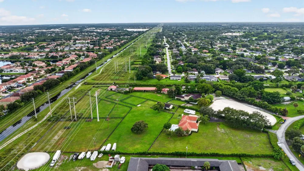876 Cindy Cir Lane Wellington, FL 33414