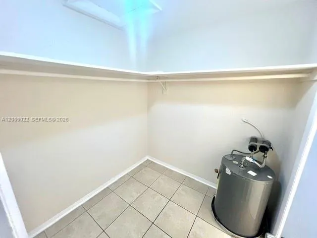 696 NE 85th St #2 Miami, FL 33138