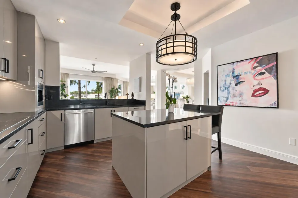516 HENDRICKS Isle #2C Fort Lauderdale, FL 33301