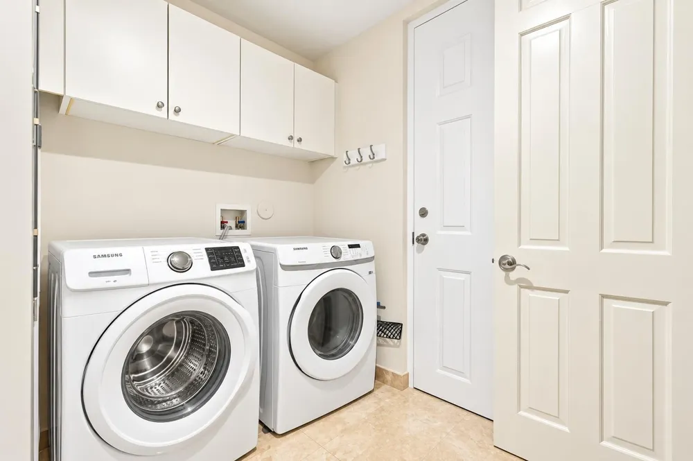 516 HENDRICKS Isle #2C Fort Lauderdale, FL 33301