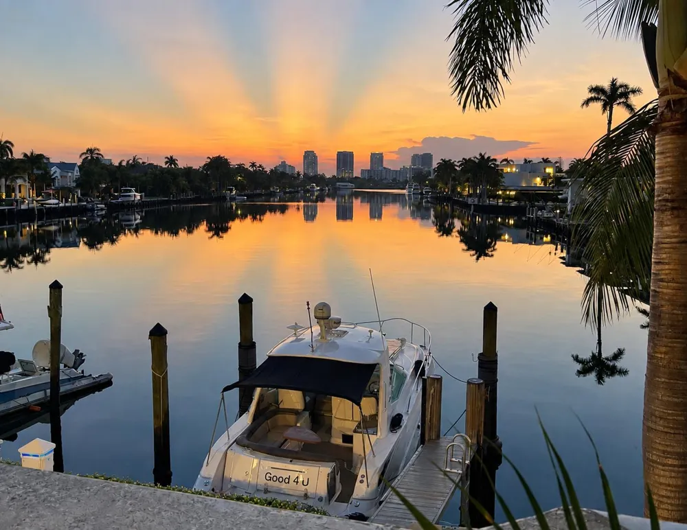 516 HENDRICKS Isle #2C Fort Lauderdale, FL 33301