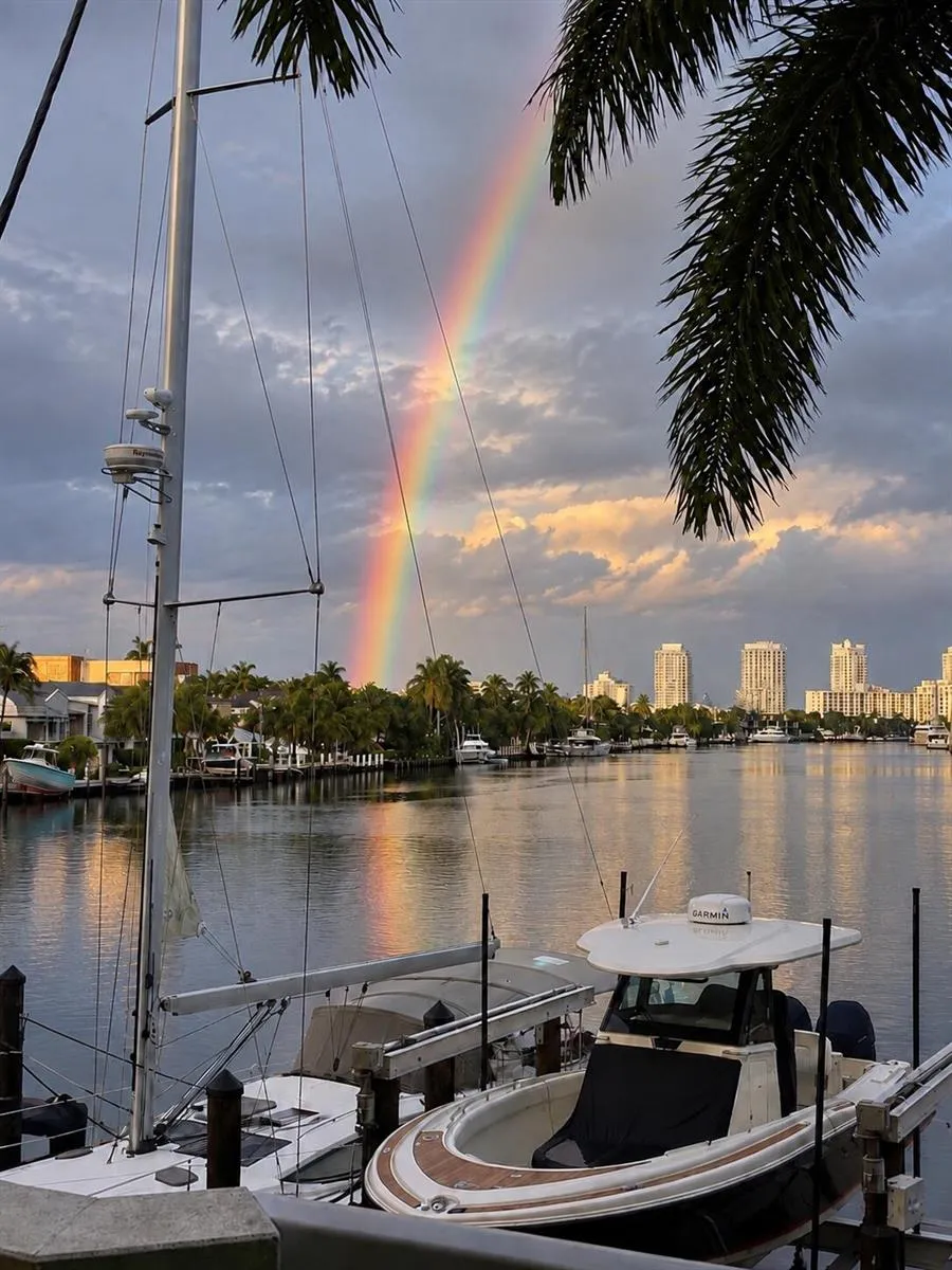 516 HENDRICKS Isle #2C Fort Lauderdale, FL 33301