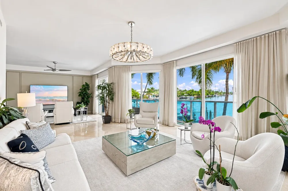 516 HENDRICKS Isle #2C Fort Lauderdale, FL 33301