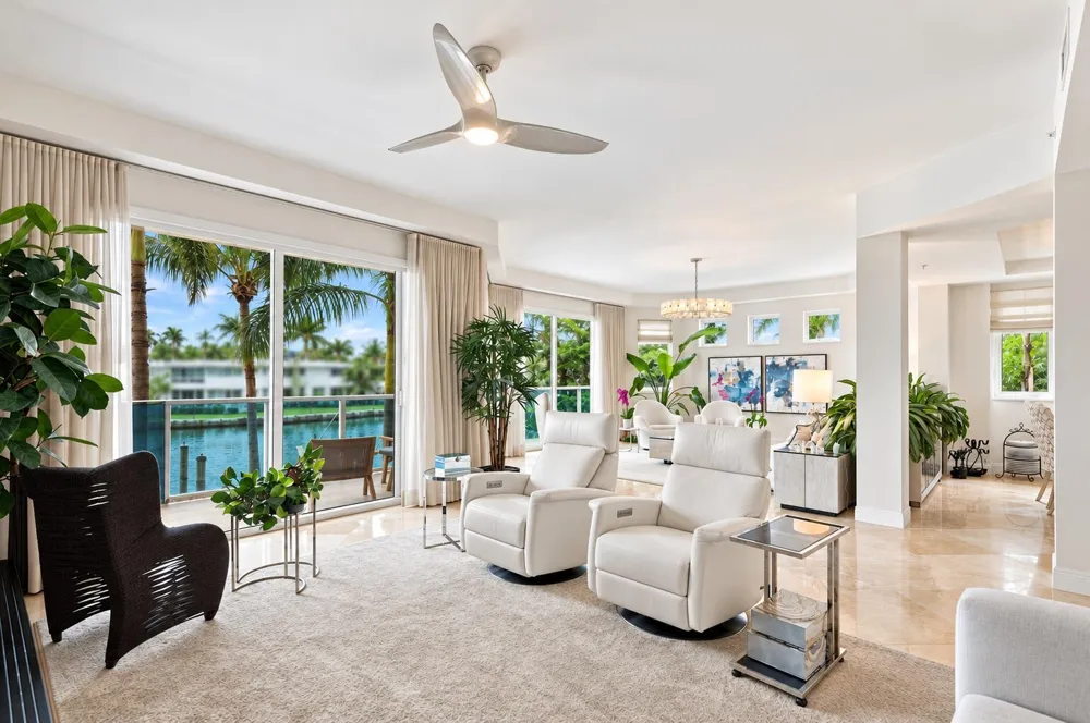 516 HENDRICKS Isle #2C Fort Lauderdale, FL 33301