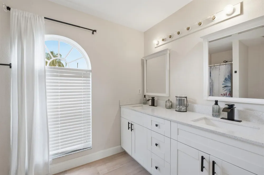 385 SW Nativity Terrace Port St. Lucie, FL 34953