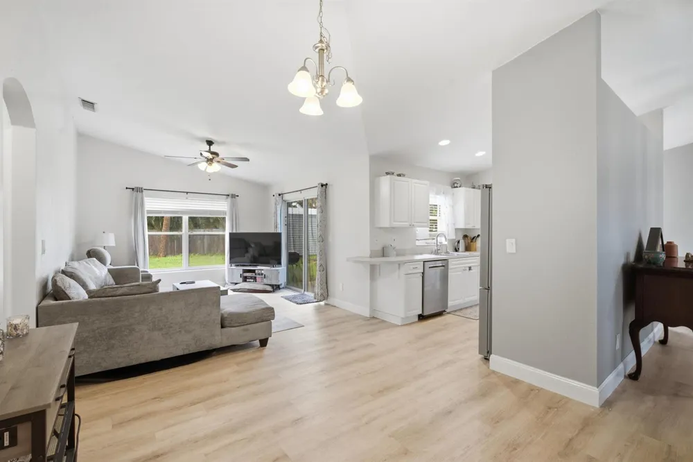 385 SW Nativity Terrace Port St. Lucie, FL 34953