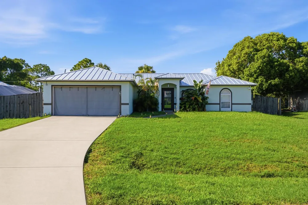 385 SW Nativity Terrace Port St. Lucie, FL 34953