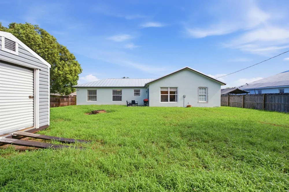 385 SW Nativity Terrace Port St. Lucie, FL 34953
