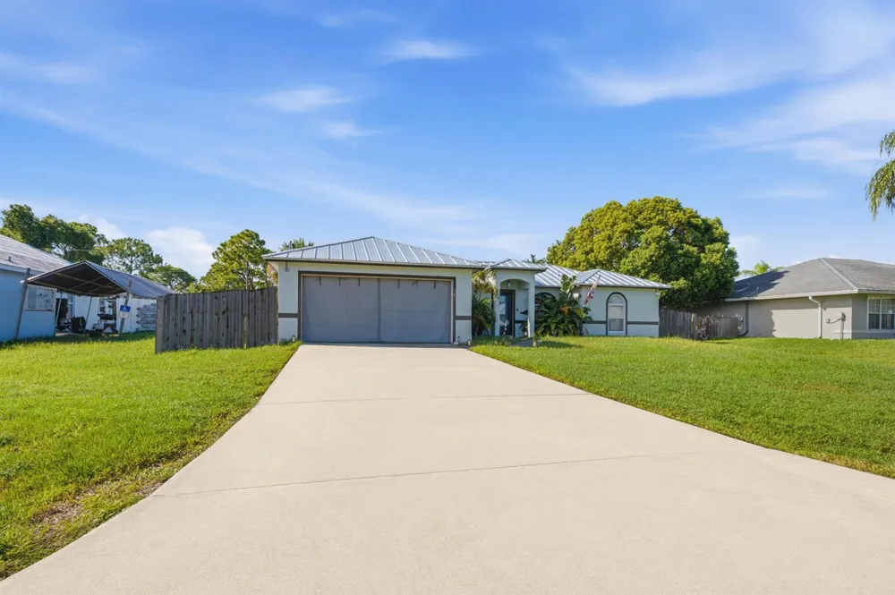385 SW Nativity Terrace Port St. Lucie, FL 34953