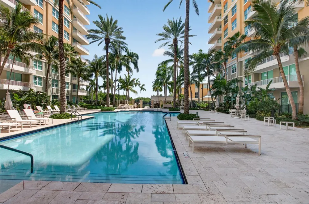 625 Casa Loma Boulevard #1003 Boynton Beach, FL 33435
