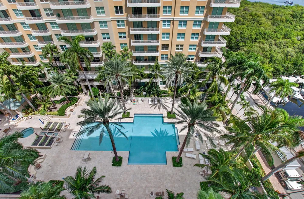 625 Casa Loma Boulevard #1003 Boynton Beach, FL 33435