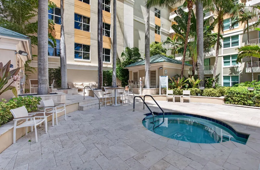 625 Casa Loma Boulevard #1003 Boynton Beach, FL 33435