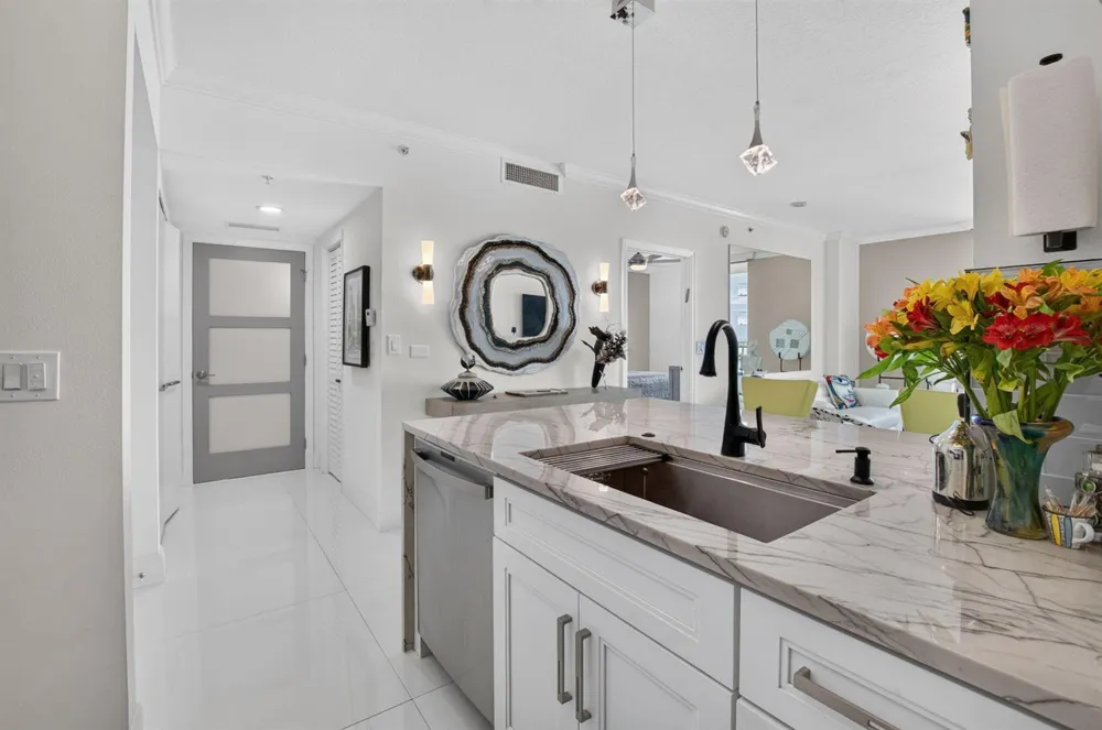 625 Casa Loma Boulevard #1003 Boynton Beach, FL 33435