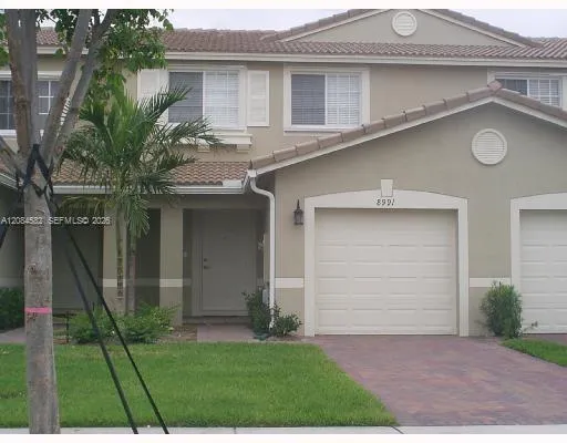 9128 Chambers St #9128 Tamarac, FL 33321