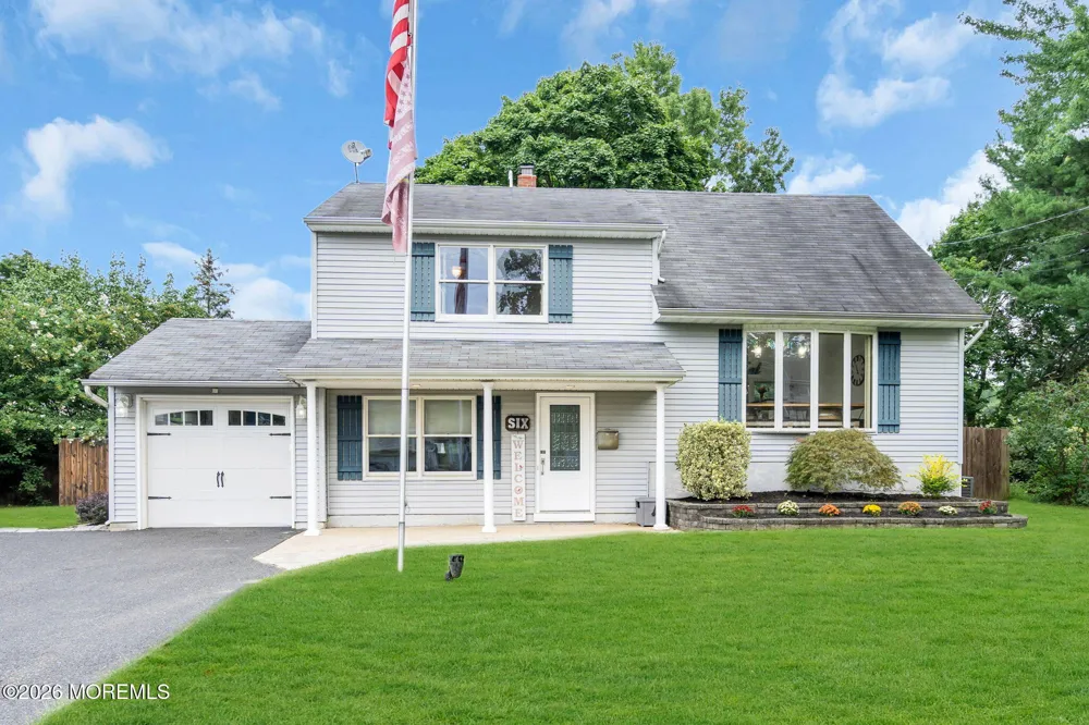 6 Volt Place Middletown, NJ 07748
