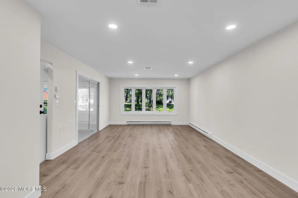 1227 Argyll Circle Lakewood, NJ 08701