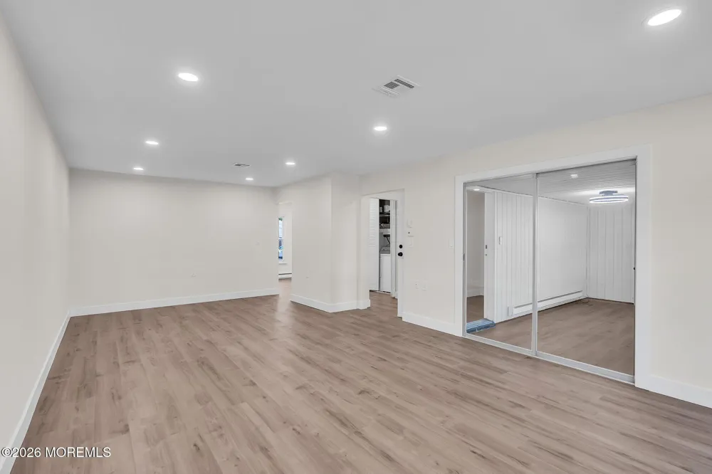 1227 Argyll Circle Lakewood, NJ 08701